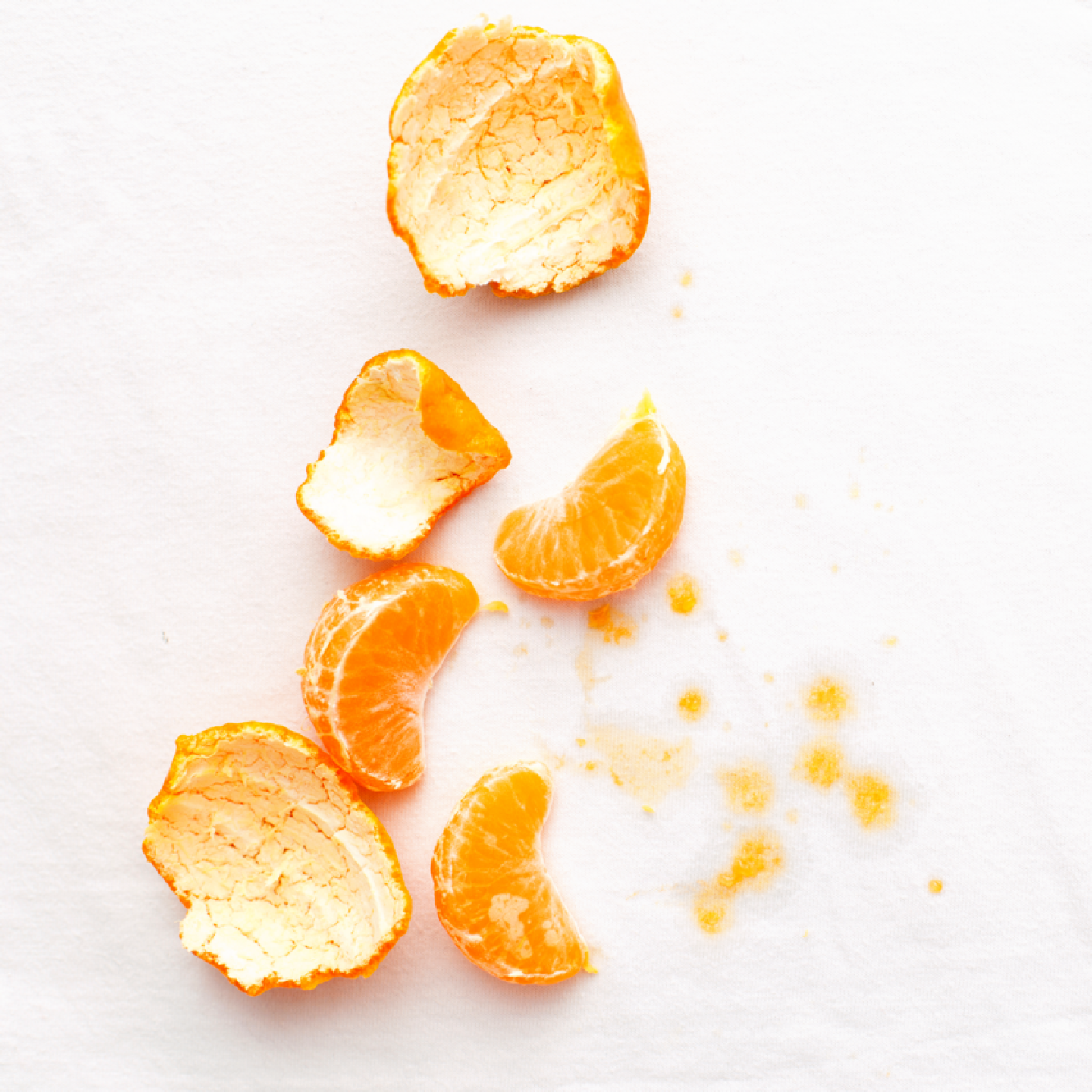 dirty stains on white clothes from fruits mandarin 2022 01 12 00 26 50 utc groot